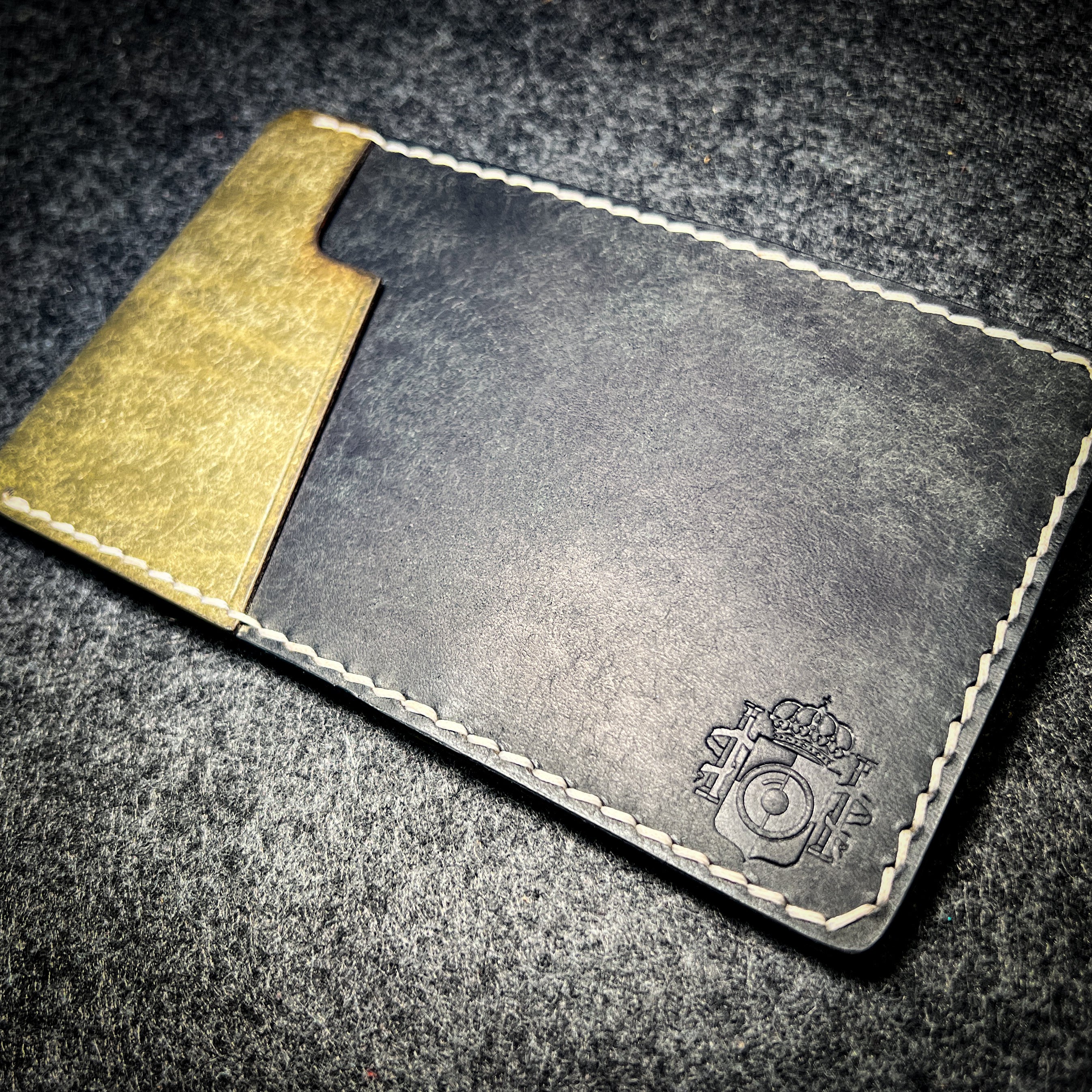MICRO Bifold LITE 1